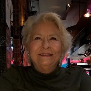 Meet your Posher, Suzanne suzie